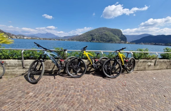 E-Bike Tour dei 3 laghi in Valganna