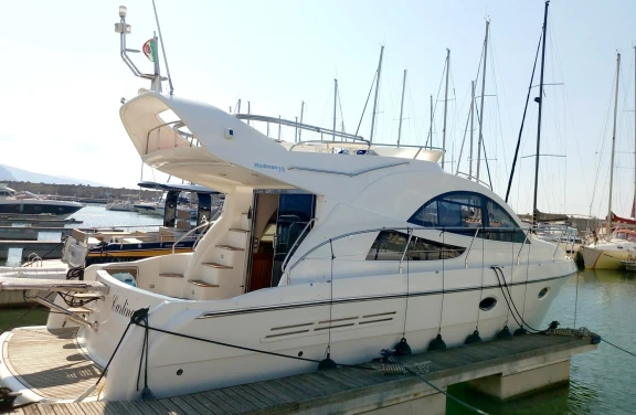 Tour di 8 ore in Yacht da Castellammare di Stabia