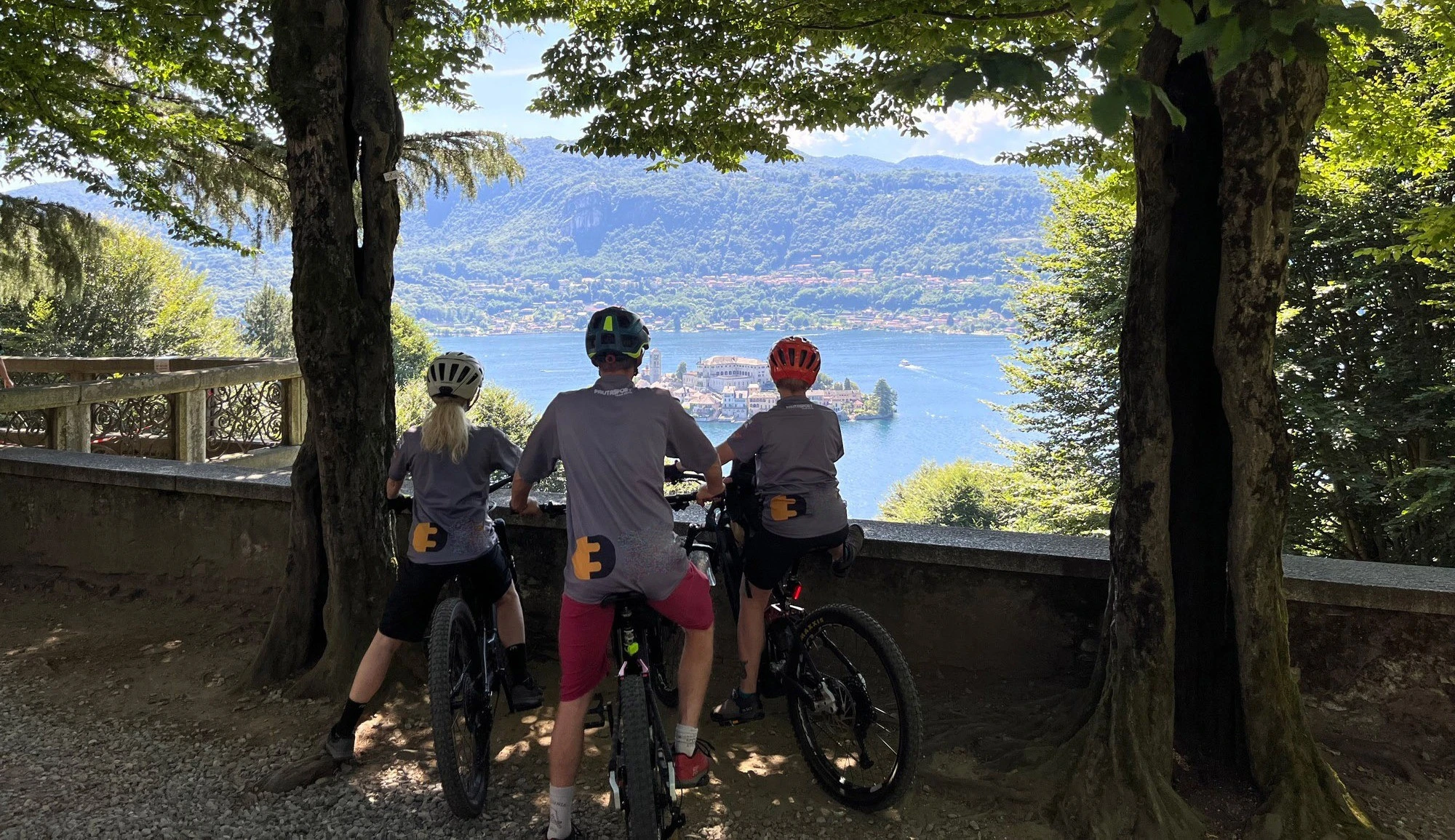 Tour in E-Bike sul Lago d'Orta