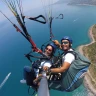 Parapendio sul mare vicino Palermo