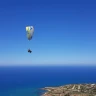 Parapendio sul mare vicino Palermo