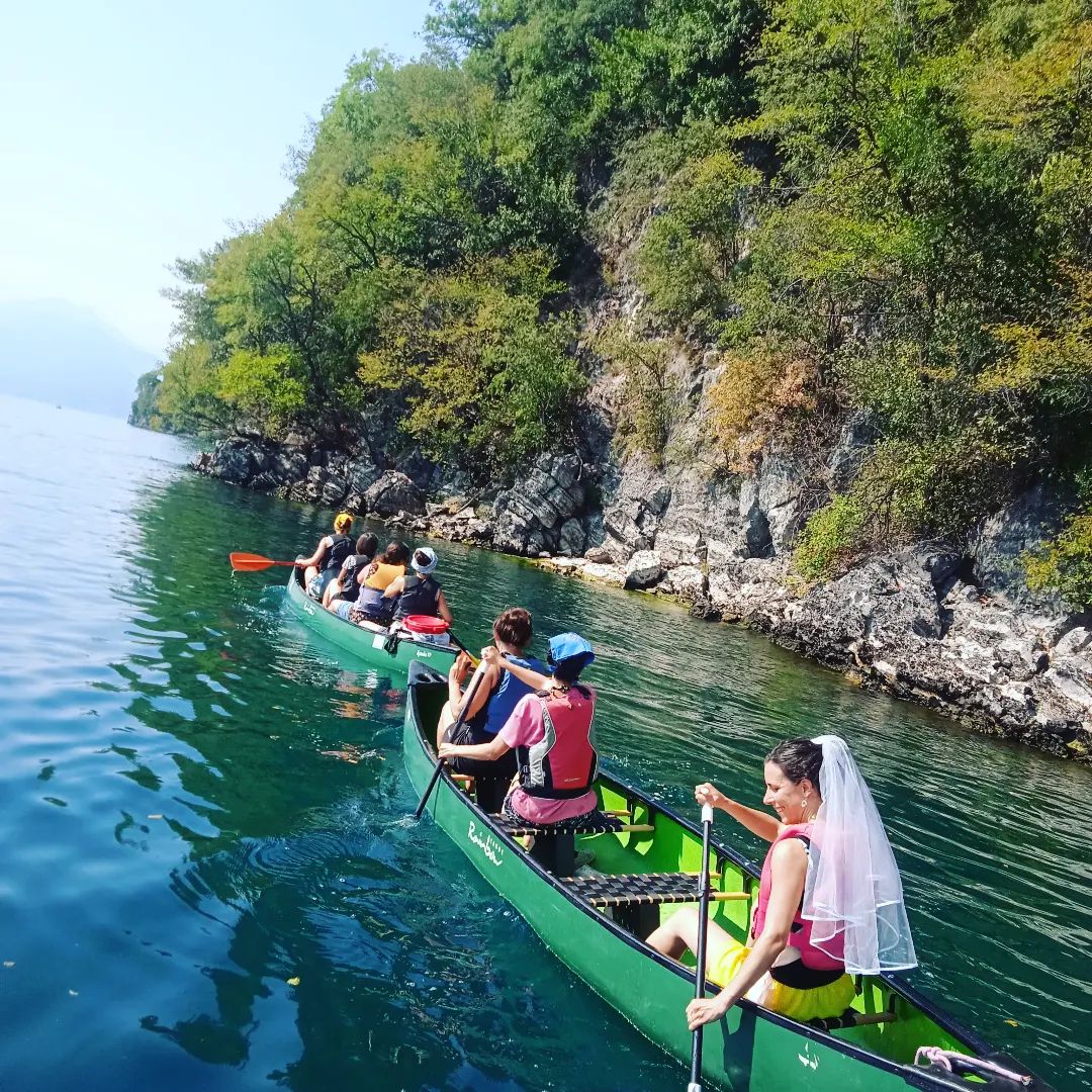Canoa Canadese sul Lago di Varese