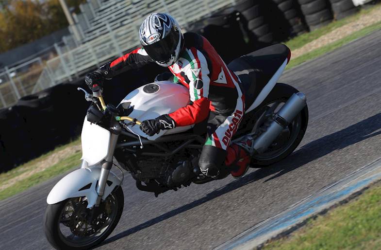 Corso di Guida sportiva su Moto in Lombardia