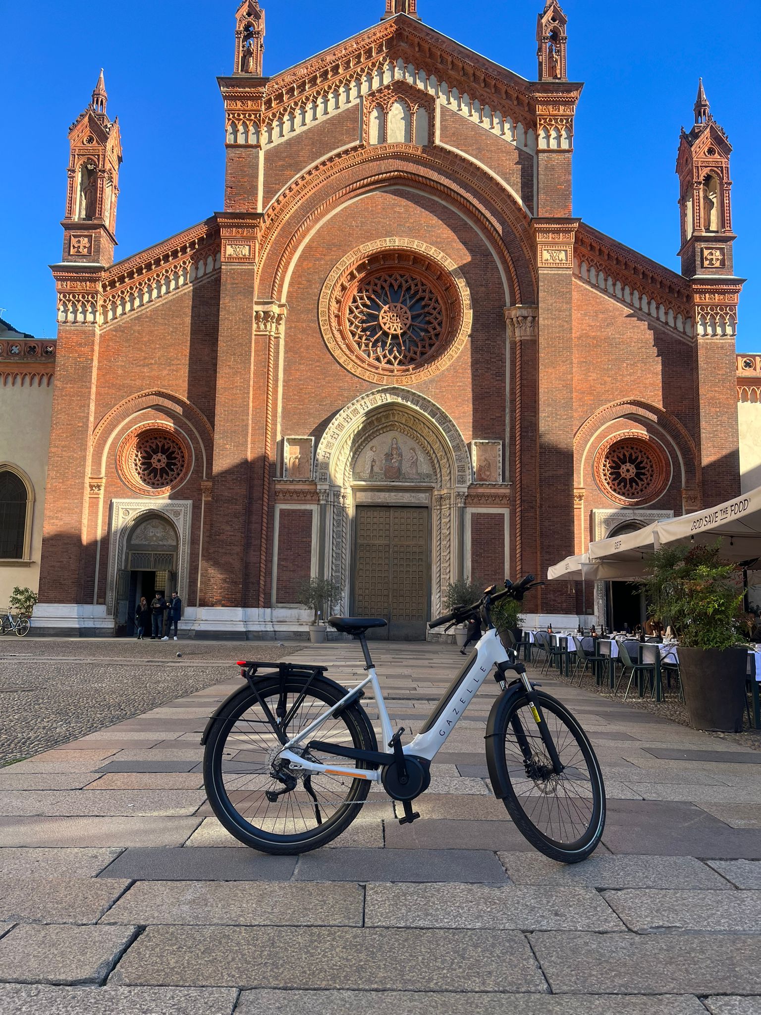 E-Bike Tour delle botteghe storiche di Milano